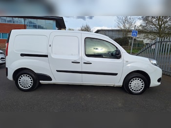 Used Renault Kangoo Maxi 2020 for sale - 78273801: Photo