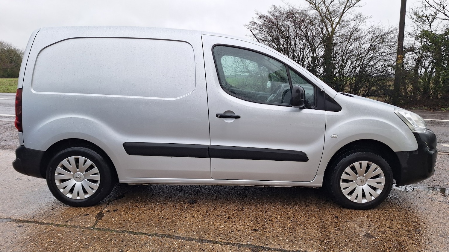Used Citroen Berlingo 2017 for sale - 77189222: Photo 2