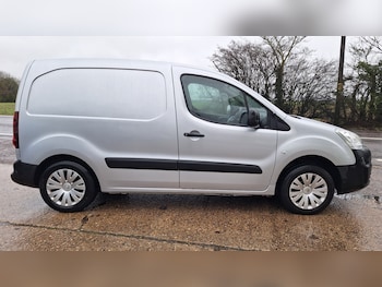 Used Citroen Berlingo 2017 for sale - 77189222: Photo