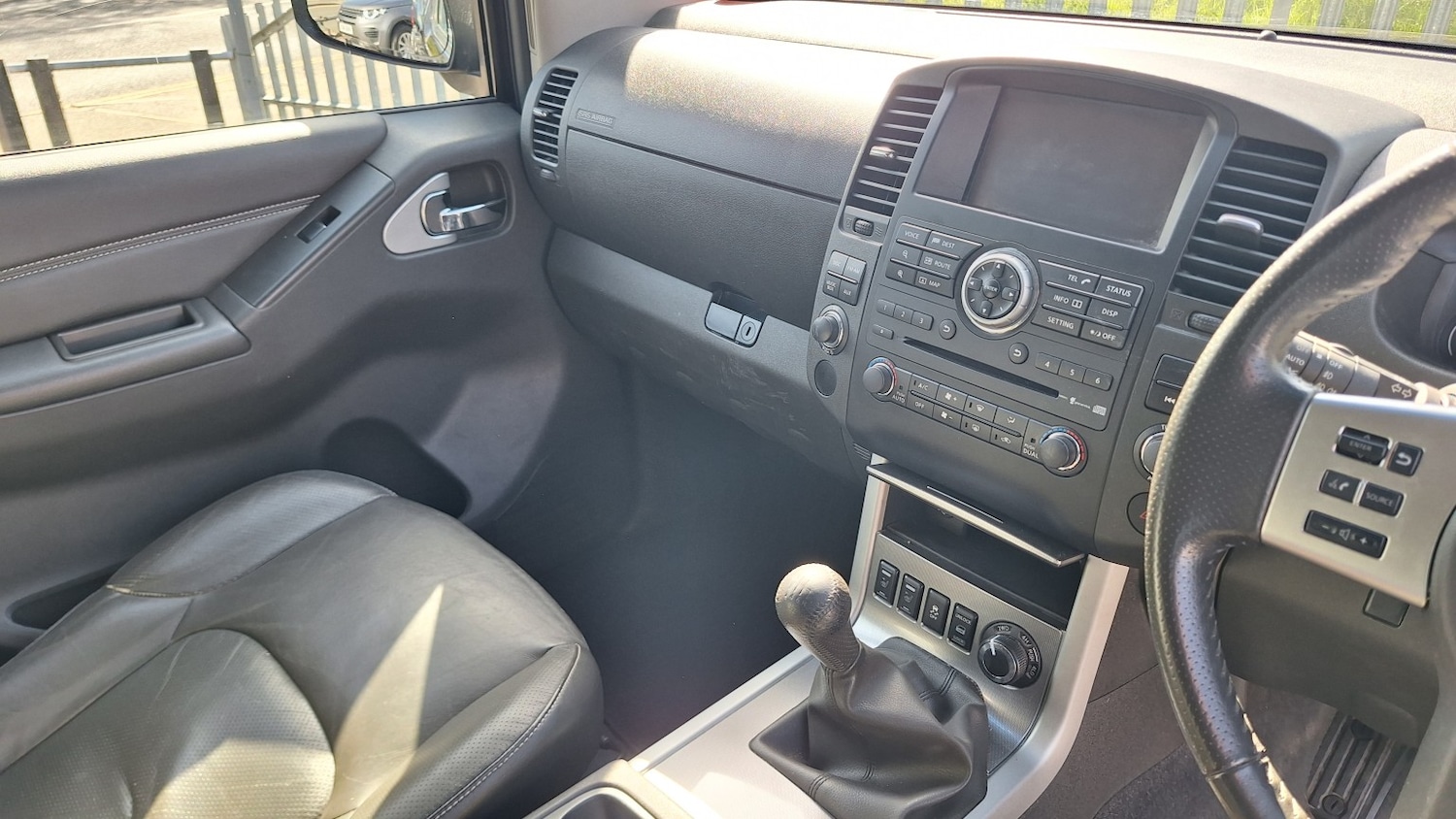 Used Nissan Navara 2015 for sale - 78168882: Photo 10