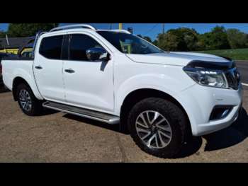 2016 - NP300 2.3 dCi Tekna 4-Door