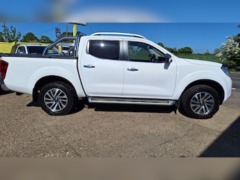 Used Nissan Navara 2016 for sale - 75124342: Photo
