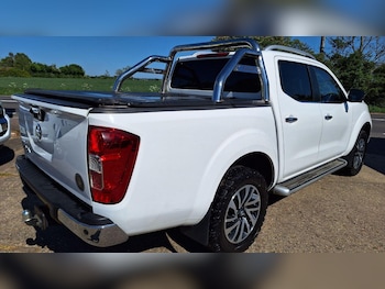 Used Nissan Navara 2016 for sale - 75124342: Photo