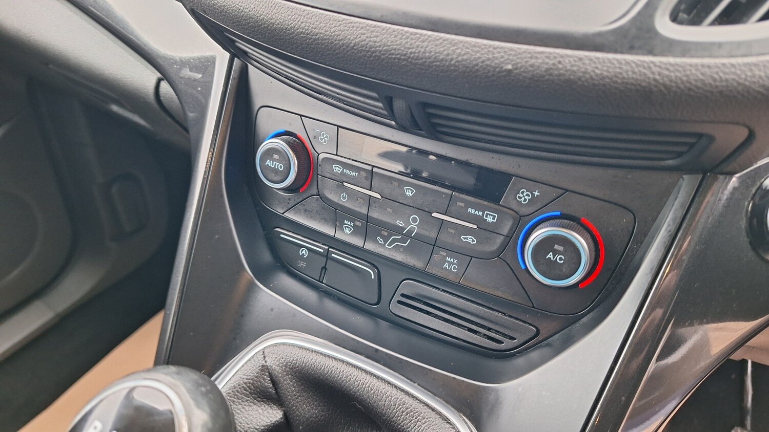 Used Ford Kuga 2017 for sale - 77370660: Photo 9