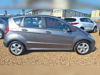 Used Mercedes-Benz A-Class 2011 for sale - 78956657: Photo
