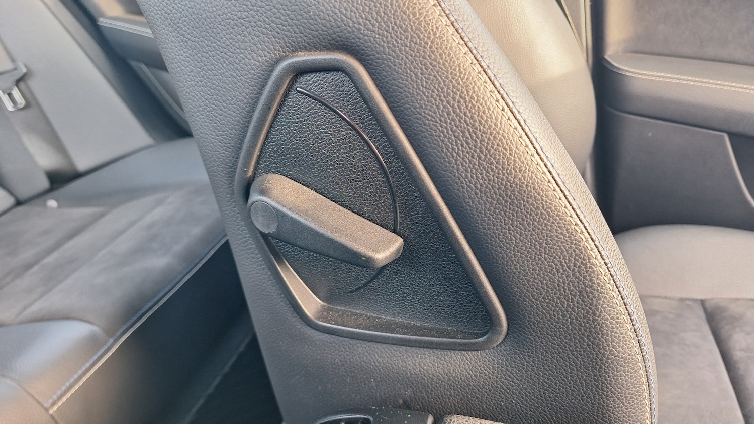 Used Mercedes-Benz C Class 2014 for sale - 77465085: Photo 15