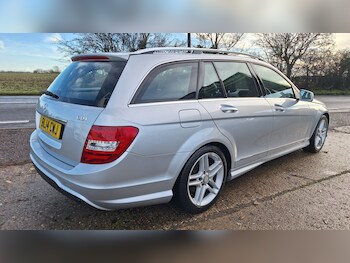 Used Mercedes-Benz C Class 2014 for sale - 77465085: Photo