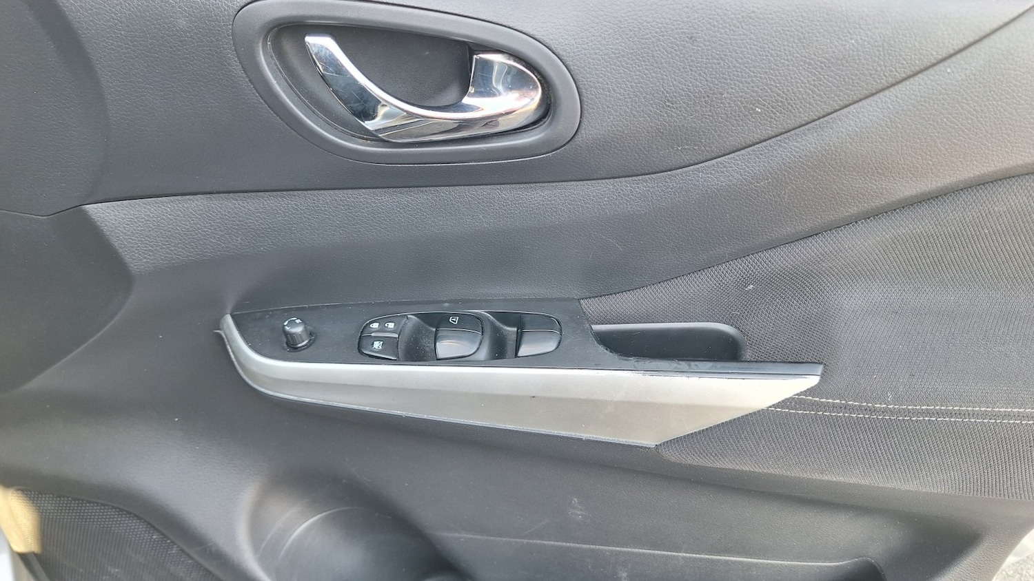 Used Nissan Navara 2016 for sale - 77464946: Photo 17