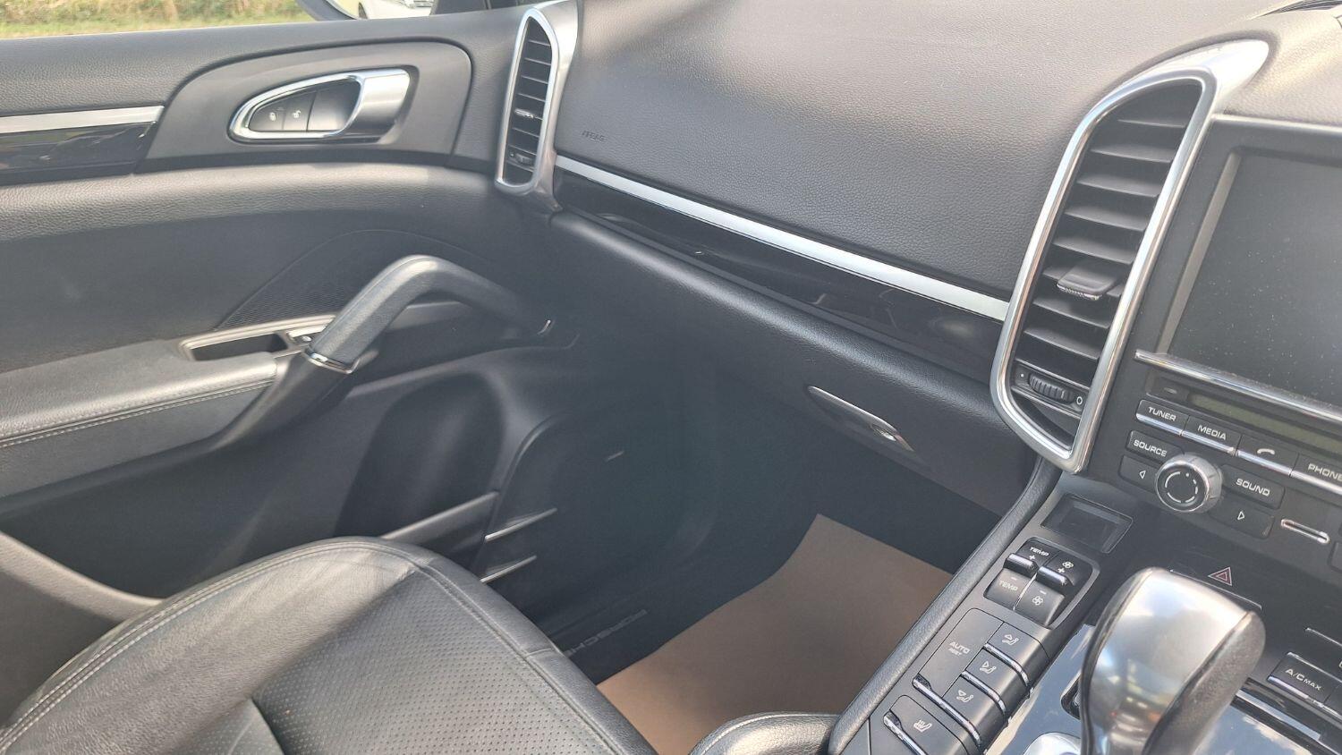 Used Porsche Cayenne 2013 for sale - 76794055: Photo 17