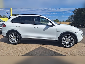 Used Porsche Cayenne 2013 for sale - 75694841: Photo