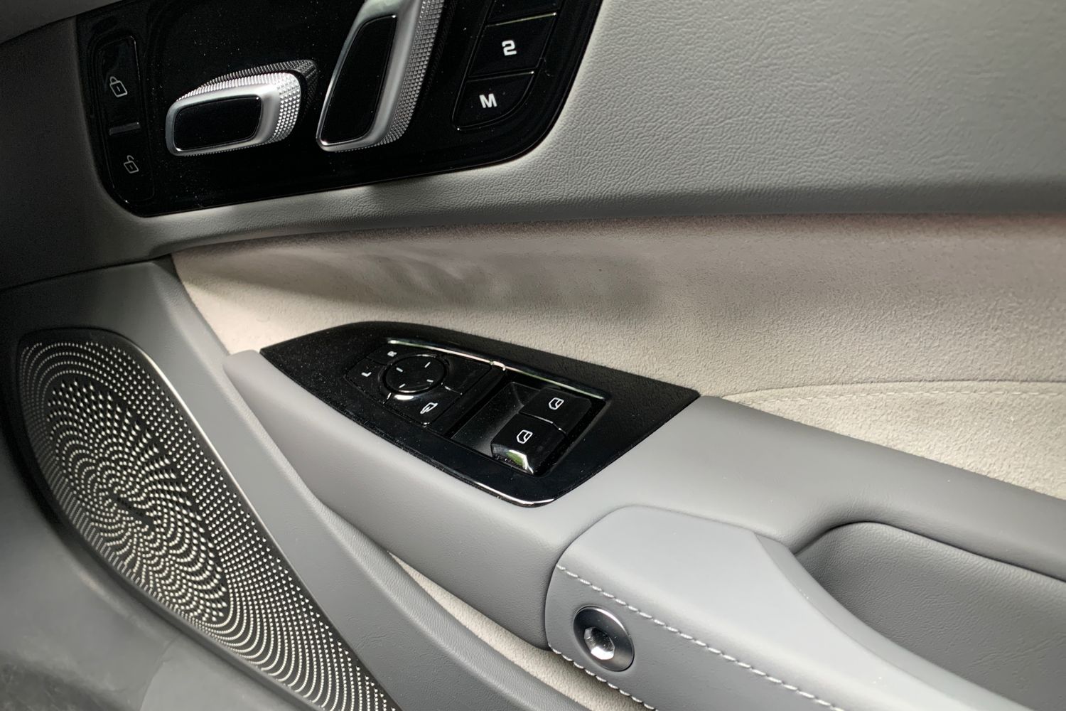 2024 MG Cyberster 375kW GT Dual Motor 77 kWh 2dr AWD Auto Convertible Electric A - Picture 16 of 24