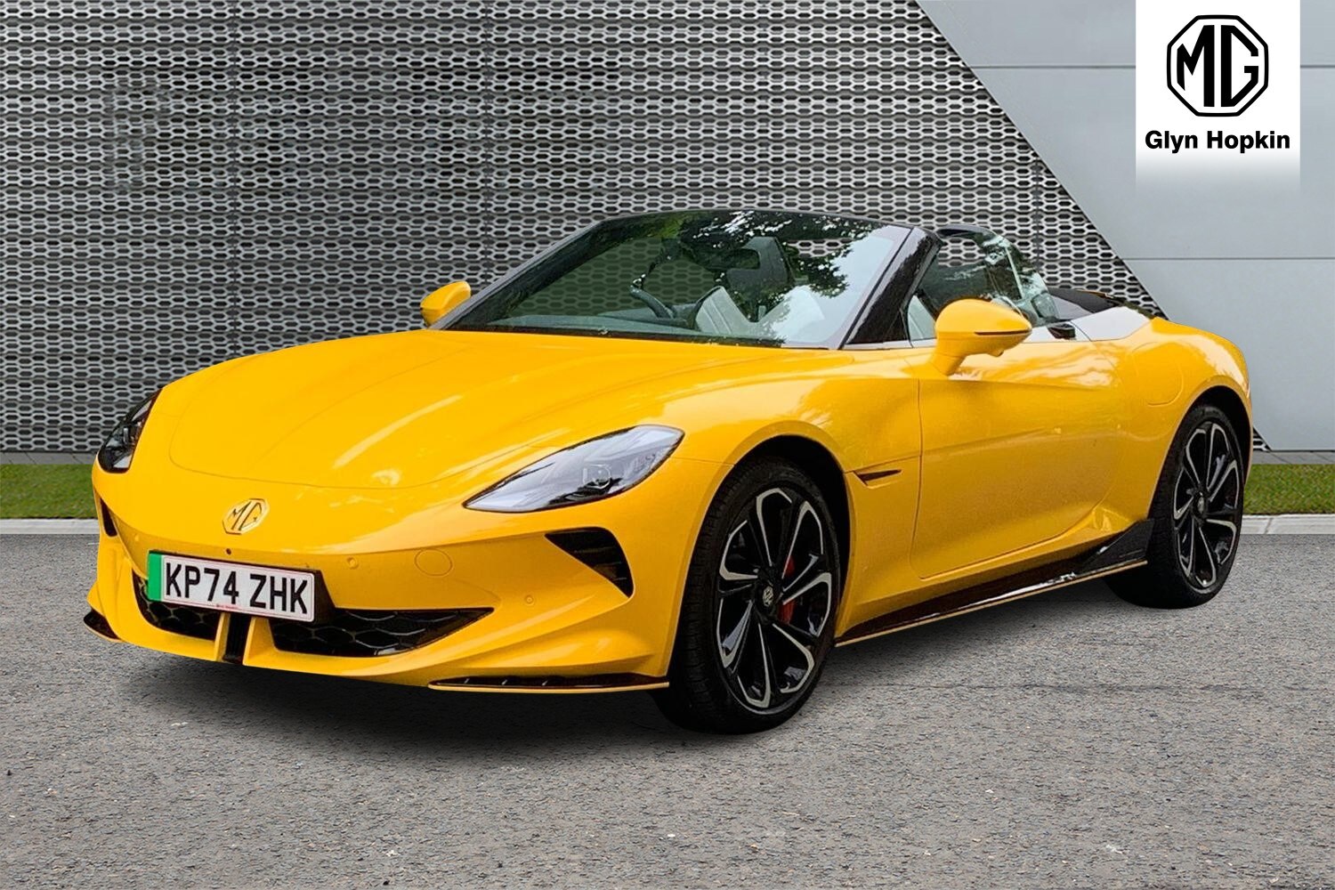2024 MG Cyberster 375kW GT Dual Motor 77 kWh 2dr AWD Auto Convertible Electric A - Picture 7 of 24