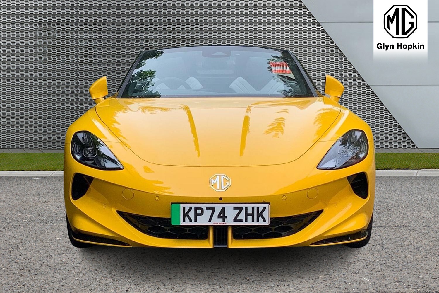 2024 MG Cyberster 375kW GT Dual Motor 77 kWh 2dr AWD Auto Convertible Electric A - Picture 8 of 24