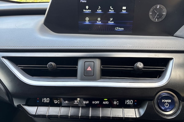 Used Lexus UX 2021 for sale - 76130672: Photo 40