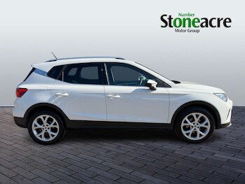 Used SEAT Arona 2024 for sale - 77958136: Photo