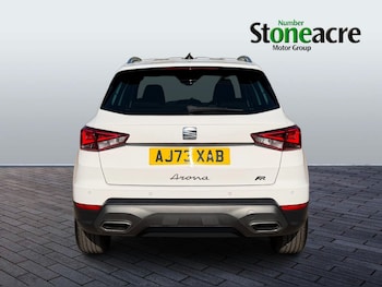 Used SEAT Arona 2024 for sale - 77958136: Photo