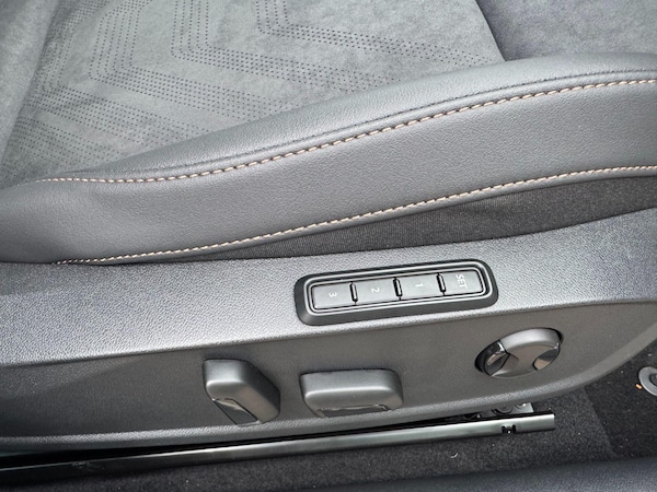 Used Cupra Leon 2025 for sale - 76270830: Photo 14