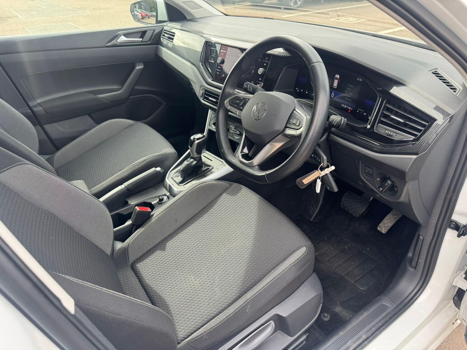 Used Volkswagen Polo 2024 for sale - 76200327: Photo 13
