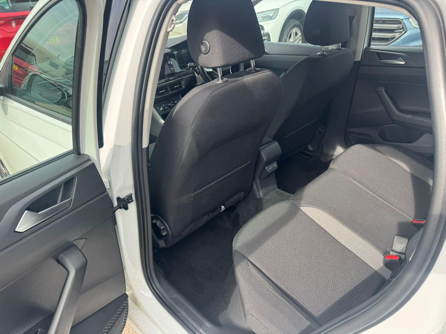 Used Volkswagen Polo 2024 for sale - 76200327: Photo 17