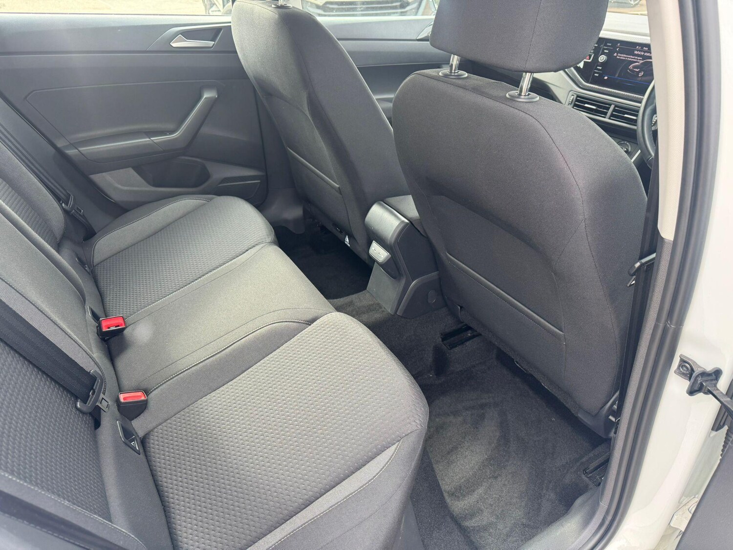 Used Volkswagen Polo 2024 for sale - 76200327: Photo 18
