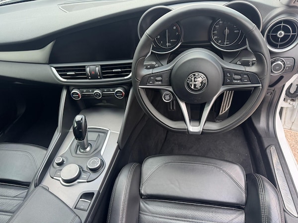 Used Alfa Romeo Giulia 2018 for sale - 76318188: Photo 15