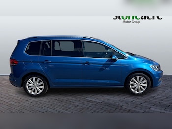 Used Volkswagen Touran 2018 for sale - 79412411: Photo
