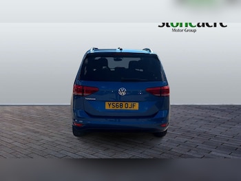 Used Volkswagen Touran 2018 for sale - 79412411: Photo
