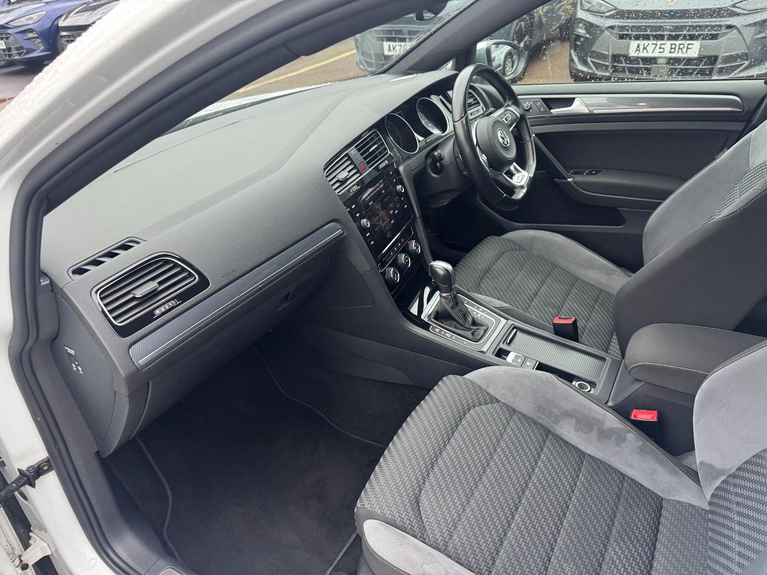 Used Volkswagen Golf 2019 for sale - 77386651: Photo 14