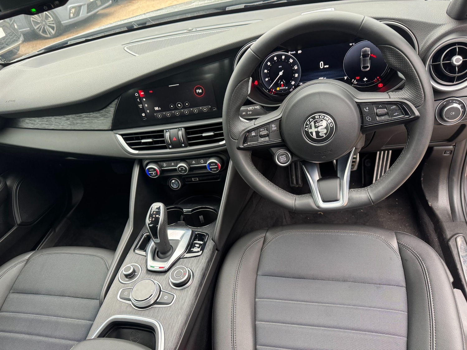 Used Alfa Romeo Giulia 2024 for sale - 76337825: Photo 14