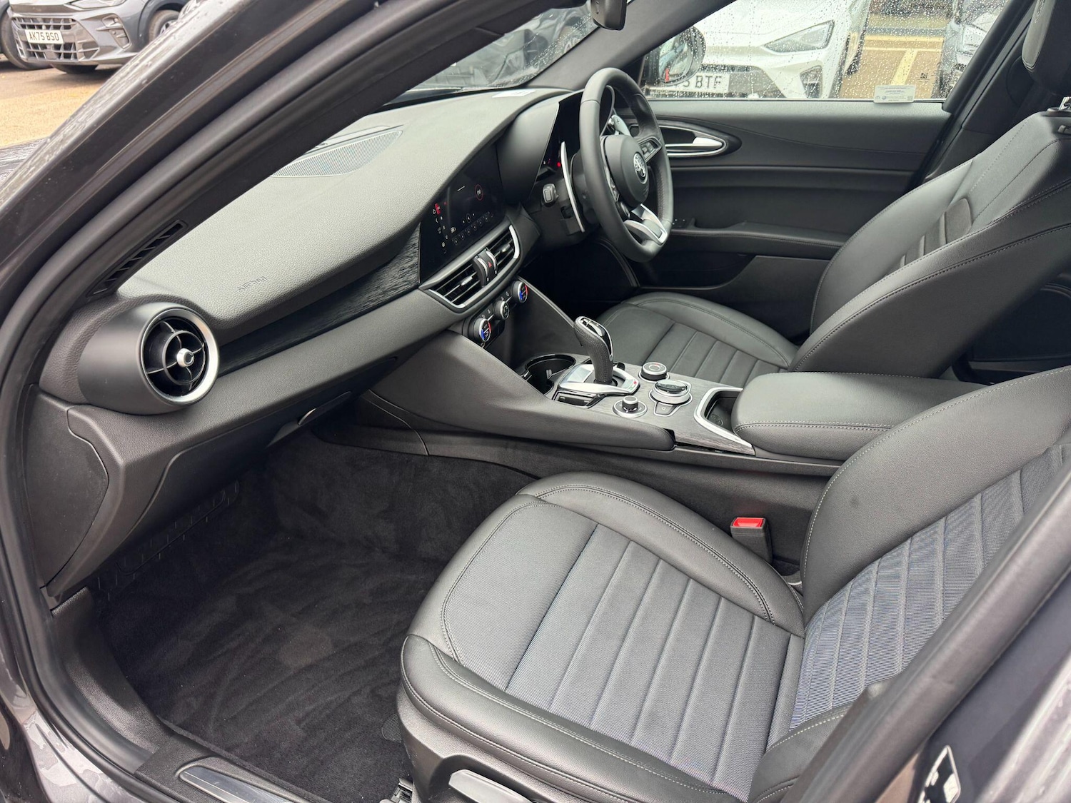 Used Alfa Romeo Giulia 2024 for sale - 76337825: Photo 18