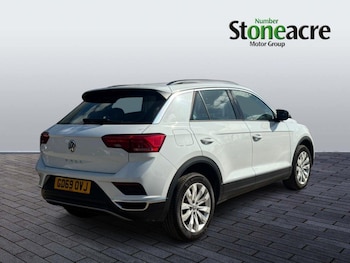 Used Volkswagen T-Roc 2020 for sale - 75708729: Photo