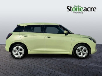 Used Suzuki Swift 2024 for sale - 75562711: Photo