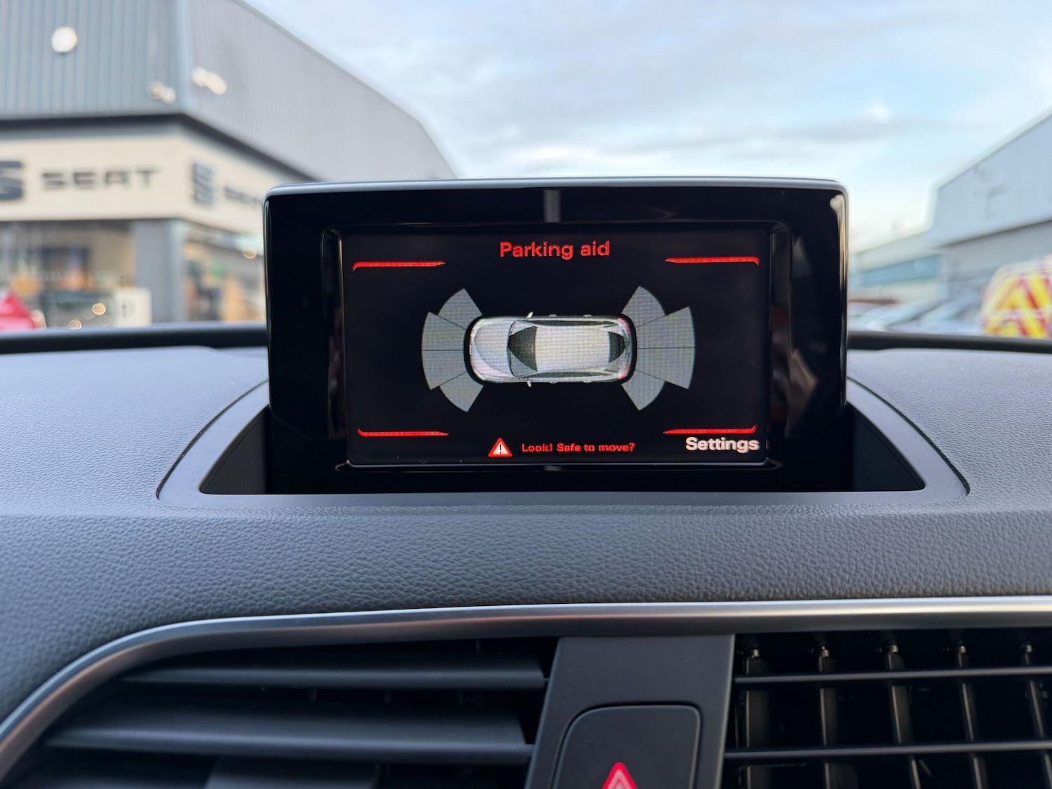 Used Audi Q3 2018 for sale - 77769479: Photo 27