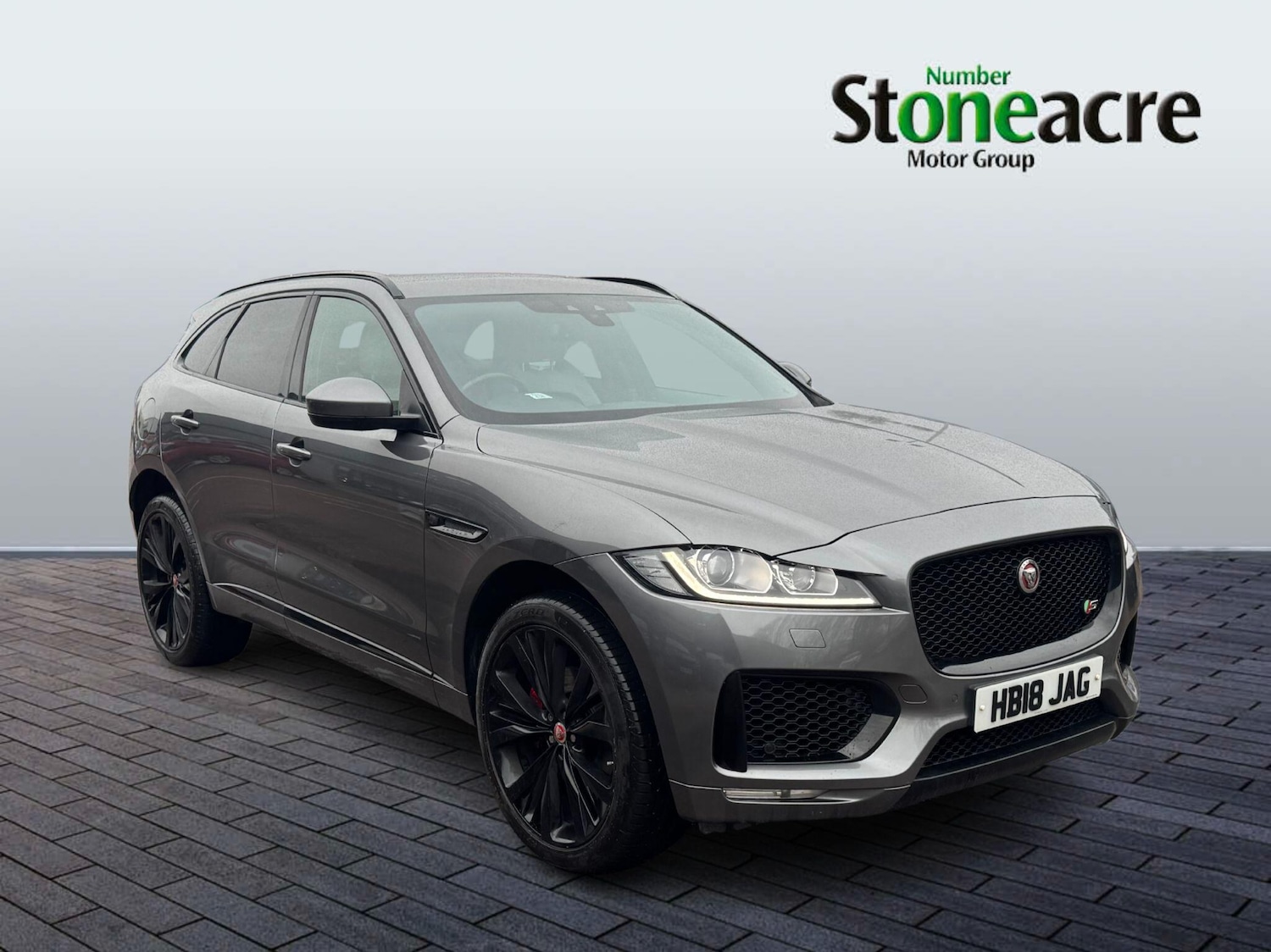 Used Jaguar F-Pace 2018 for sale - 76765637: Photo 1