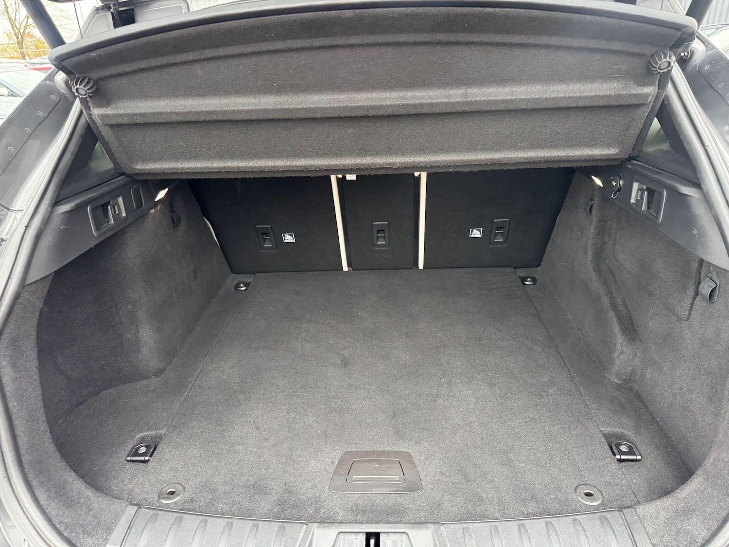 Used Jaguar F-Pace 2018 for sale - 76765637: Photo 18