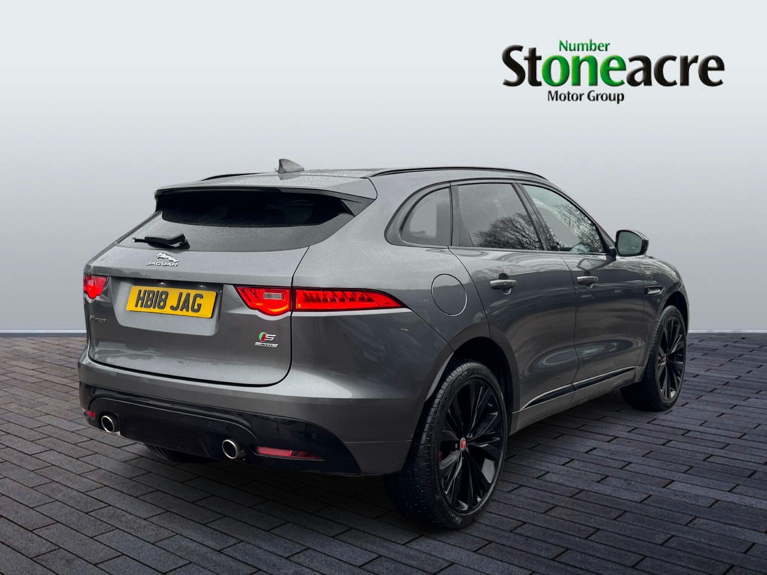 Used Jaguar F-Pace 2018 for sale - 76765637: Photo 3