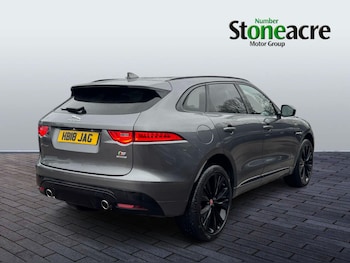 Used Jaguar F-Pace 2018 for sale - 76765637: Photo