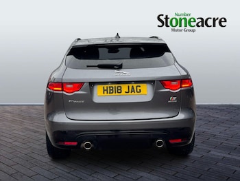 Used Jaguar F-Pace 2018 for sale - 76765637: Photo