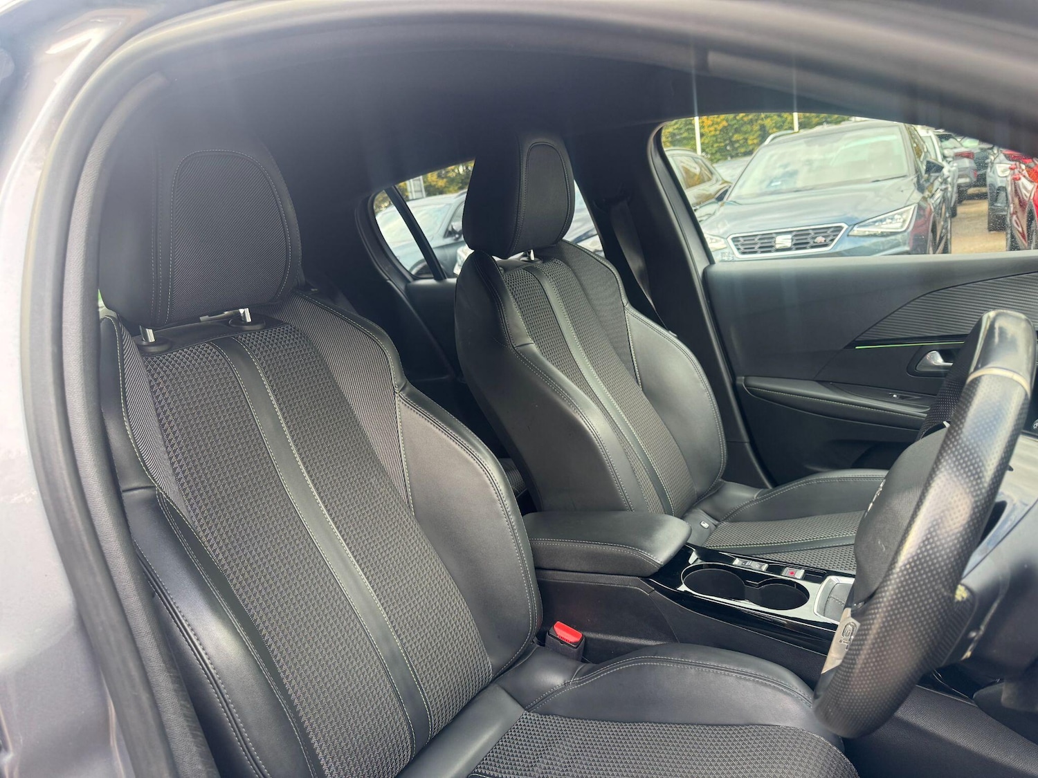 Used Peugeot 208 2022 for sale - 76371691: Photo 18