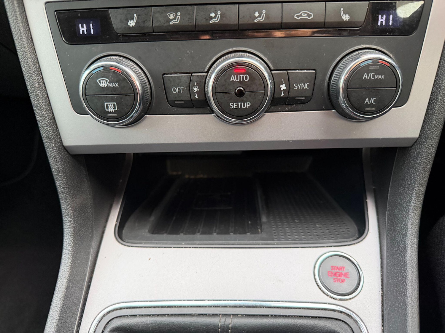 Used SEAT Leon 2020 for sale - 77939780: Photo 17