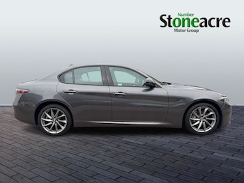 Used Alfa Romeo Giulia 2024 for sale - 76927090: Photo