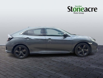 Used Honda Civic 2017 for sale - 75789799: Photo