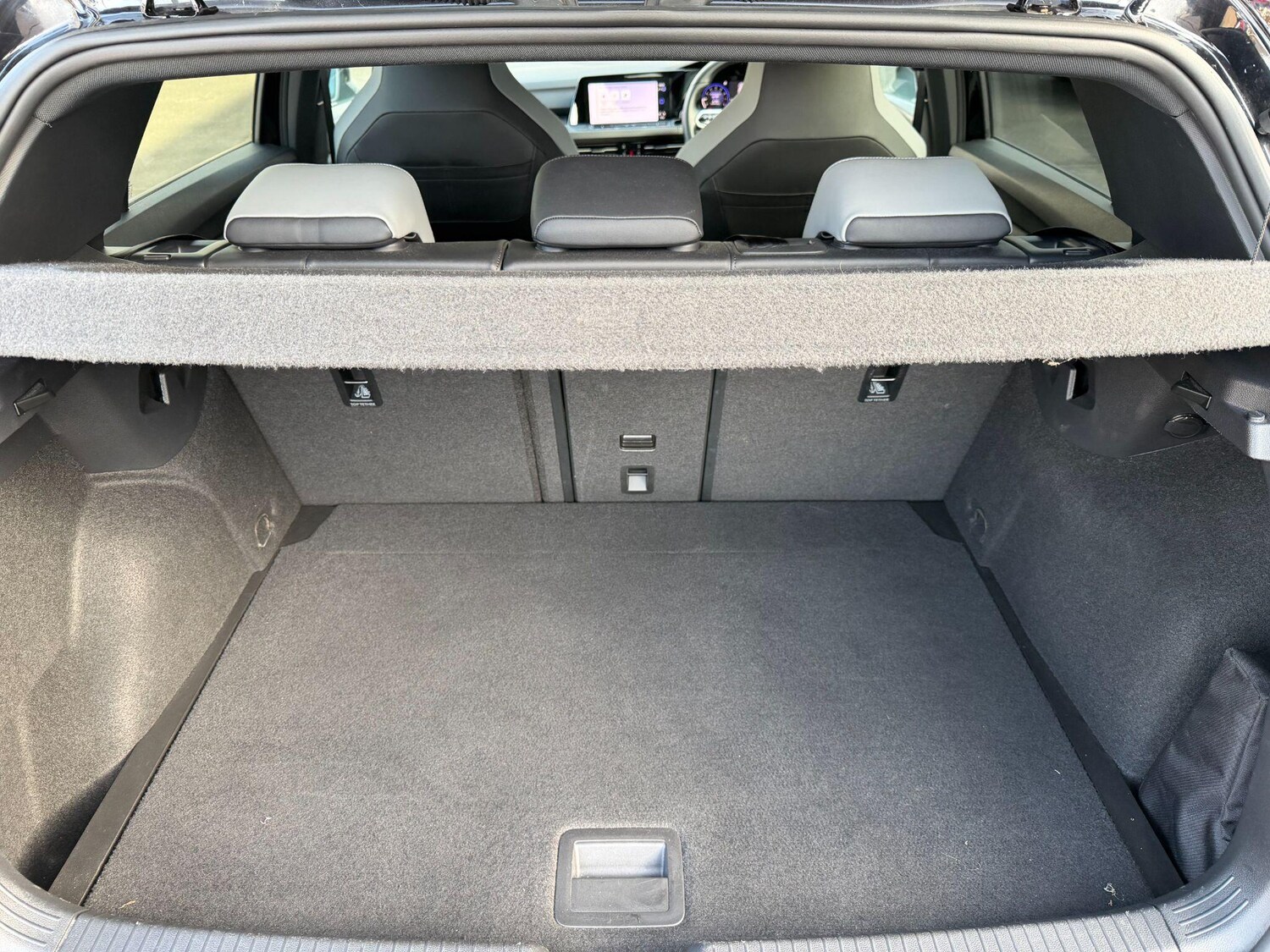 Used Volkswagen Golf 2022 for sale - 77683750: Photo 31