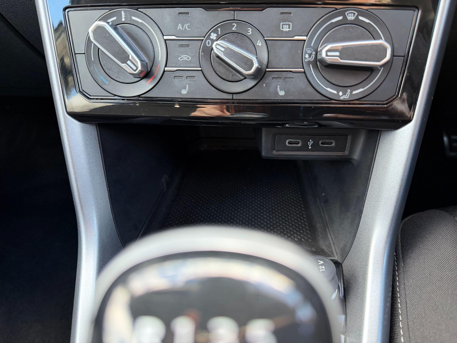 Used Volkswagen T-Cross 2022 for sale - 77838968: Photo 24