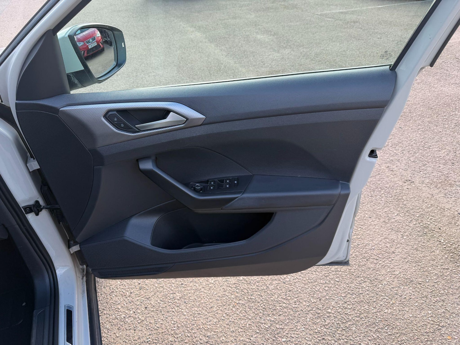 Used Volkswagen T-Cross 2022 for sale - 77838968: Photo 28