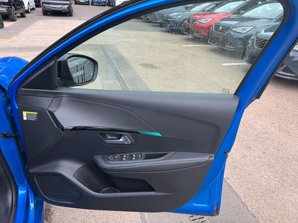 Used Peugeot 208 2020 for sale - 76200861: Photo 9