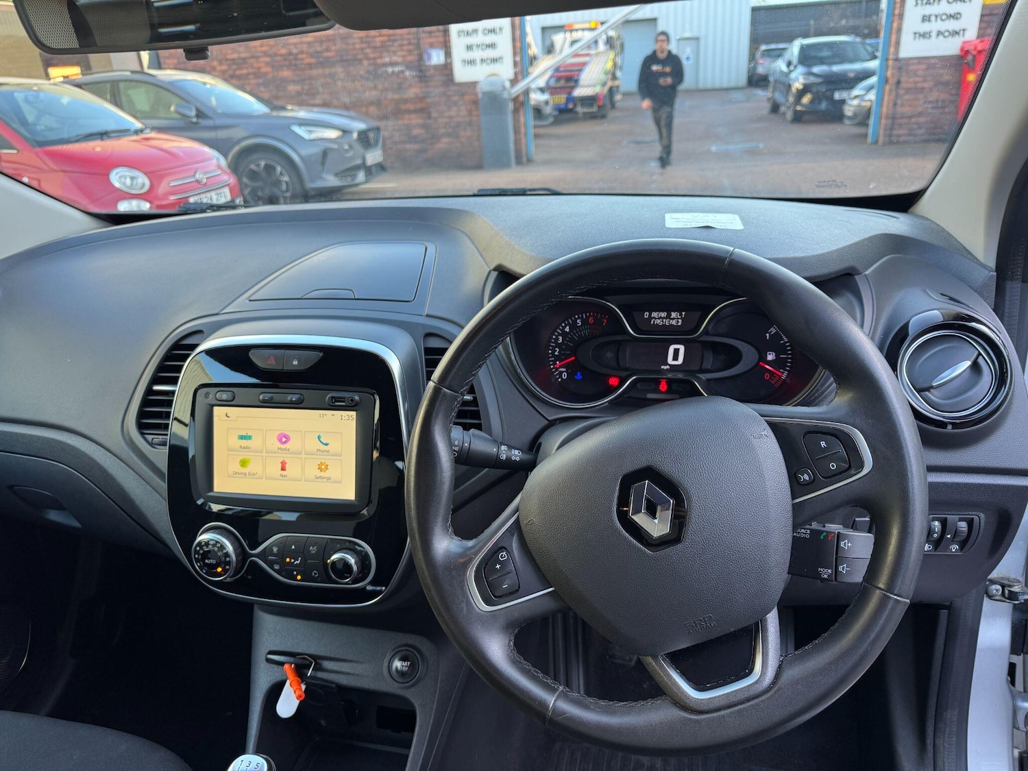 Used Renault Captur 2018 for sale - 76856037: Photo 13