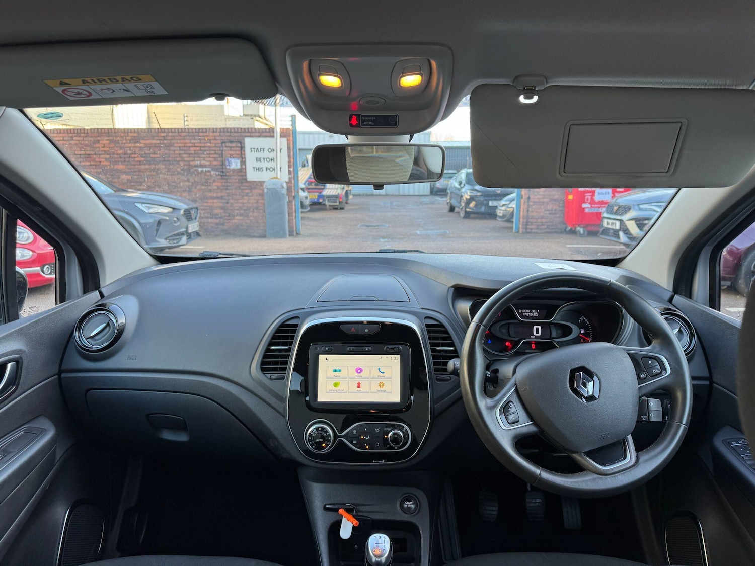 Used Renault Captur 2018 for sale - 76856037: Photo 17