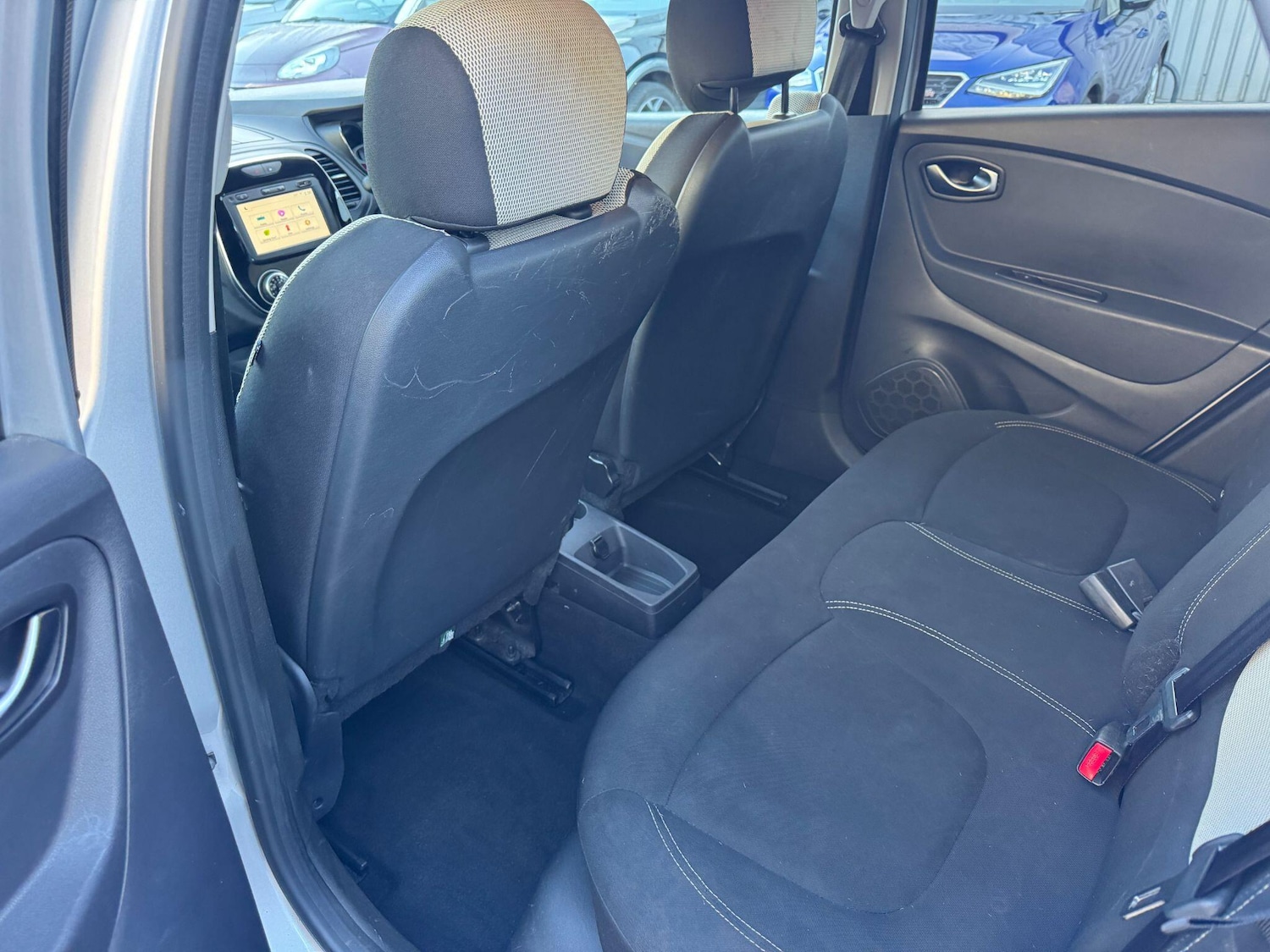 Used Renault Captur 2018 for sale - 76856037: Photo 19