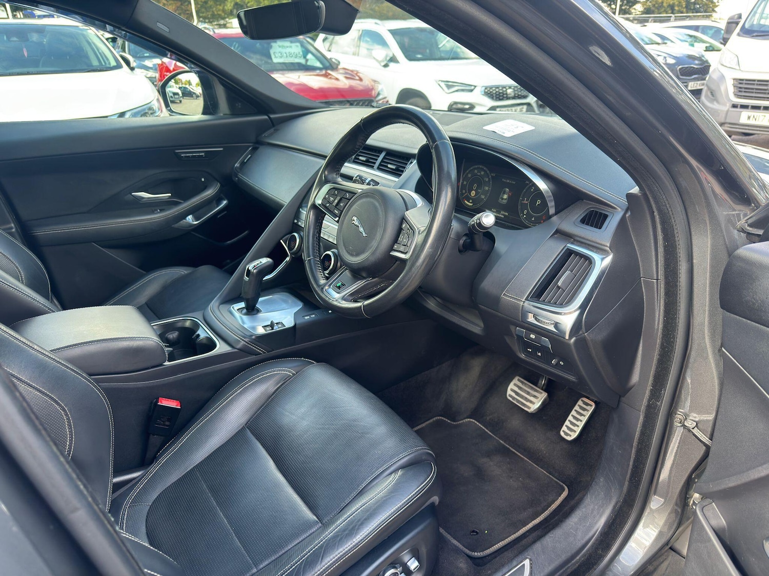 Used Jaguar E-Pace 2019 for sale - 76572081: Photo 15